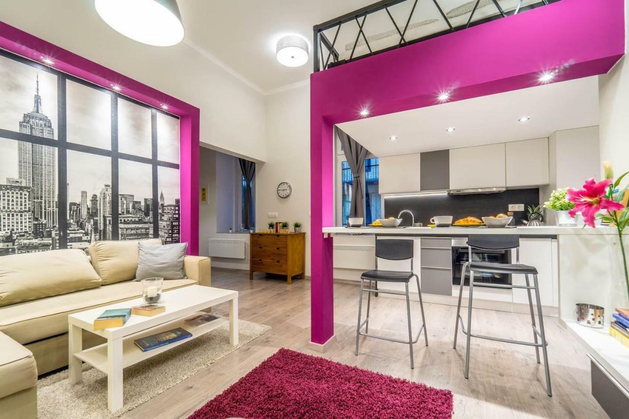 Cozy Downtown Studio Apartment Budapeste Exterior foto