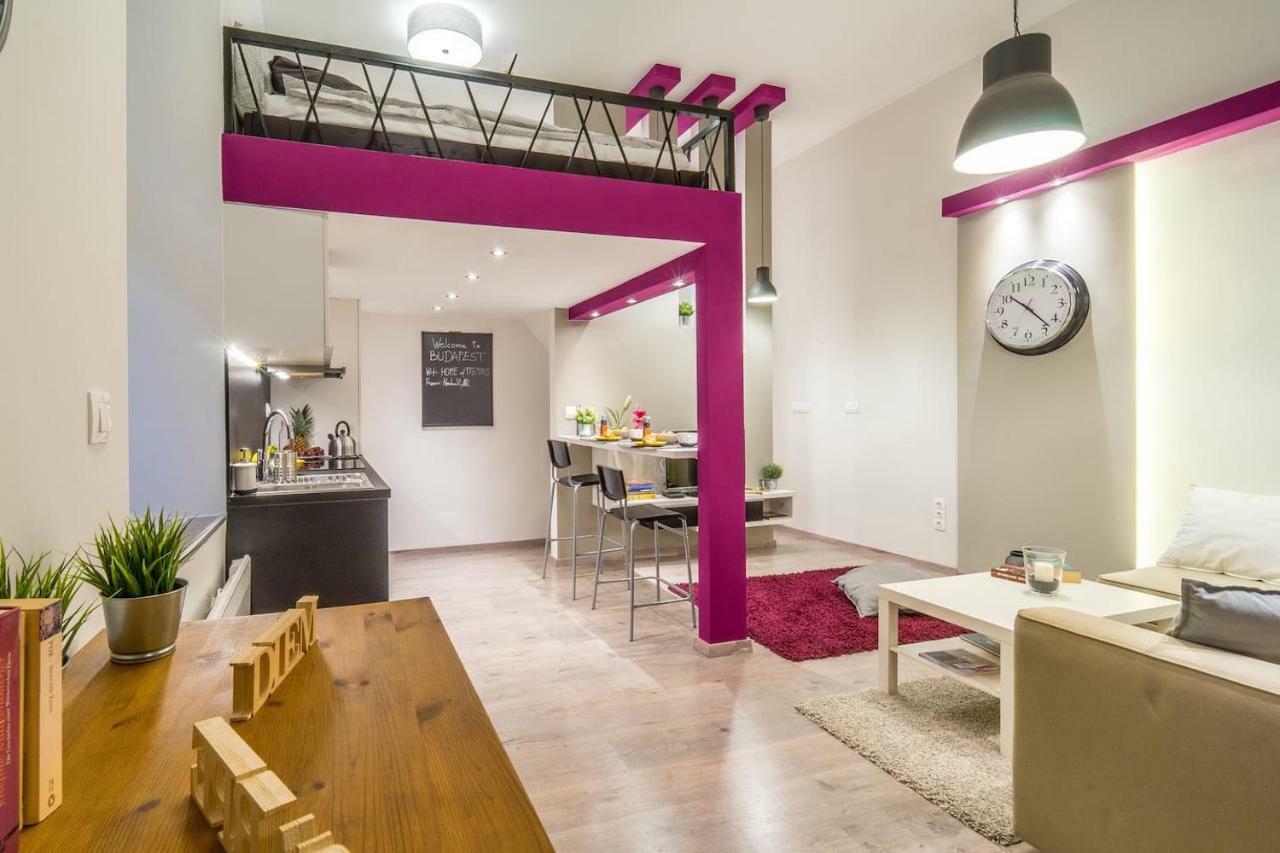 Cozy Downtown Studio Apartment Budapeste Exterior foto